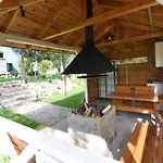 Dom wakacyjny House With Private Garden And Sauna Klodno (Pomerania)