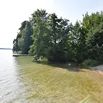 Dom wakacyjny House With Private Garden And Sauna Klodno (Pomerania)