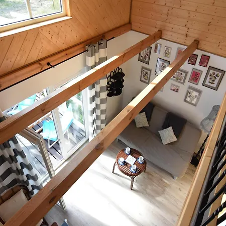 Дом отдыха House With Private Garden And Sauna