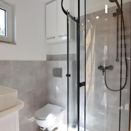 House With Private Garden And Sauna